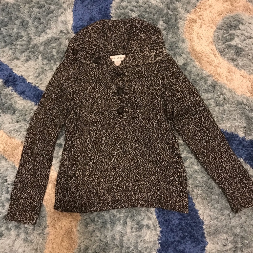 Sag Harbor- sweater with folded collar